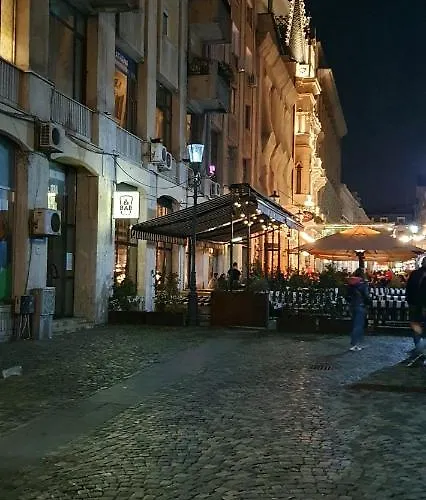 Old Town Luxe Retreat - Calea Victoriei Cec Bank Apartment Bukarest