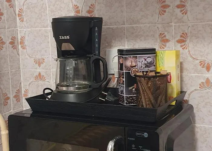 Old Town Luxe Retreat - Calea Victoriei Cec Bank Apartment *