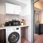 Old Town Luxe Retreat - Calea Victoriei Cec Bank