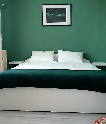 And Sleep Old Apartament Bucureşti