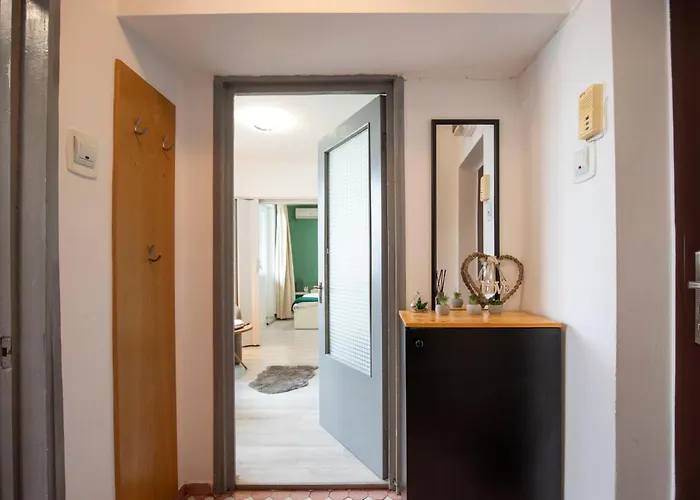 Old Town Luxe Retreat - Calea Victoriei Cec Bank Appartamento *