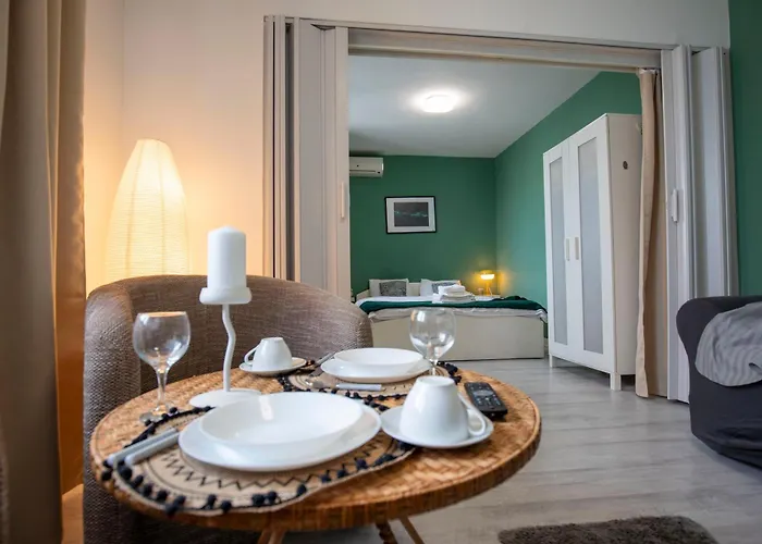 Old Town Luxe Retreat - Calea Victoriei Cec Bank * בוקרשט
