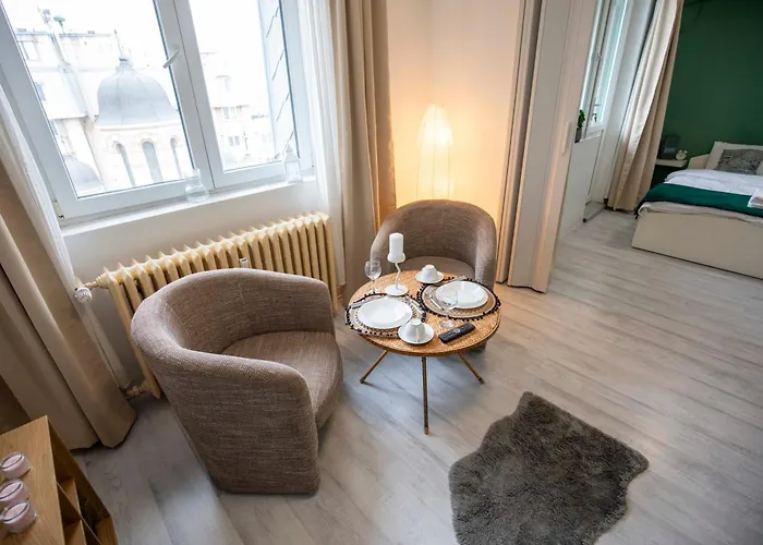 Old Town Luxe Retreat - Calea Victoriei Cec Bank * Bukareszt