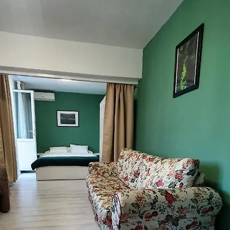 Апартаменты And Sleep Old *