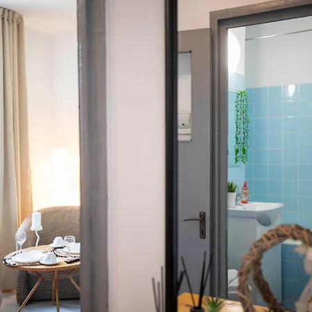 Old Town Luxe Retreat - Calea Victoriei Cec Bank Апартаменти *