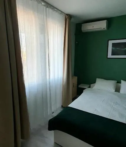 And Sleep Old Бухарест