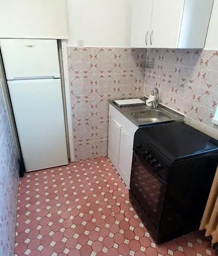 And Sleep Old Бухарест